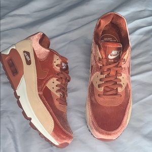 Nike Air Max 90 Velvet